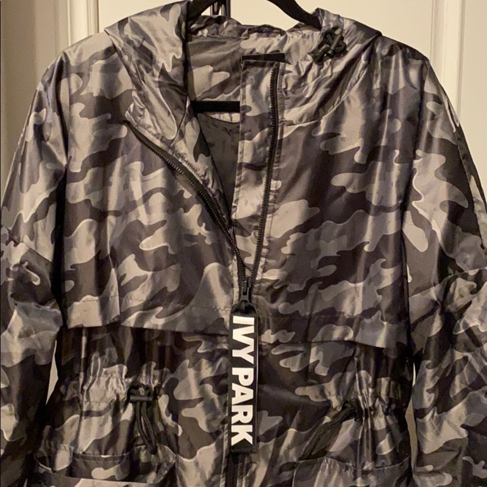 COPY - Ivy Park Rain Coat XS